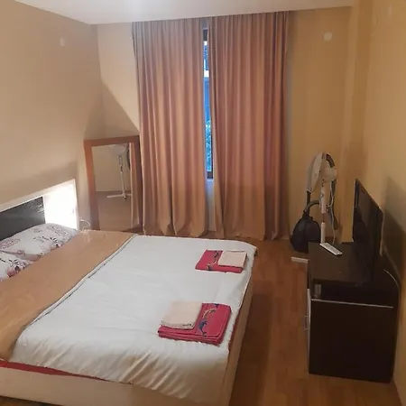 иглика Apartament