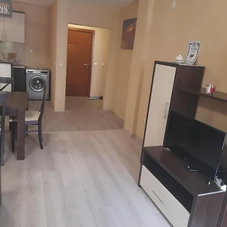 иглика Apartament *