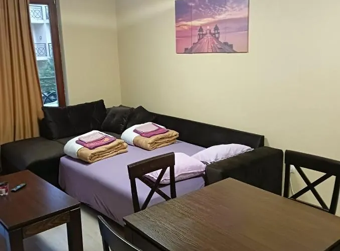 иглика غولدن ساندز