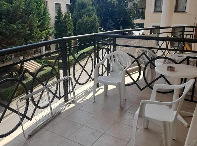 иглика Apartamento *