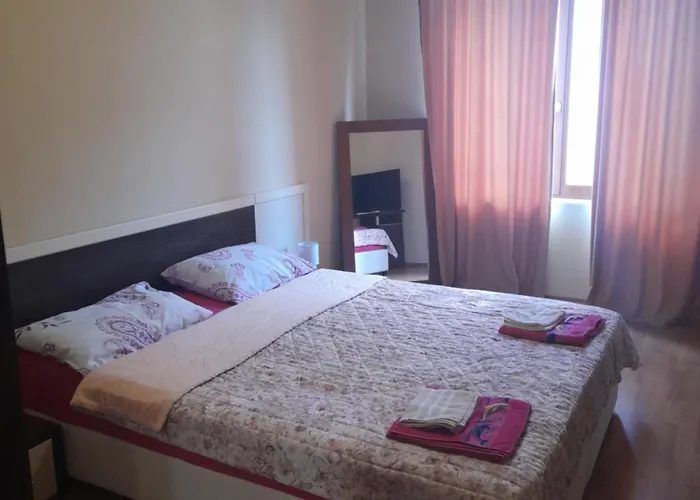 иглика Golden Sands